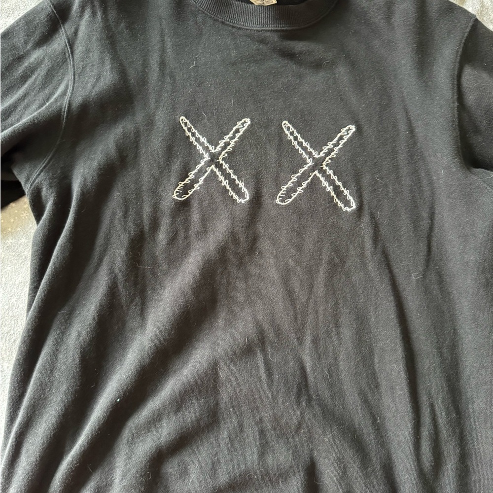 KAWS x Uniqlo Gray Sweatshirt xs